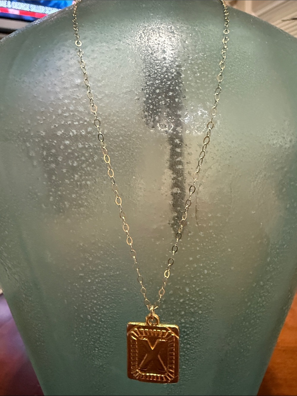 Anthropologie Gold Plated Vintage-Style Monogram Initial "X" Pendant Necklace!🔥🔥 - Picture 4 of 16